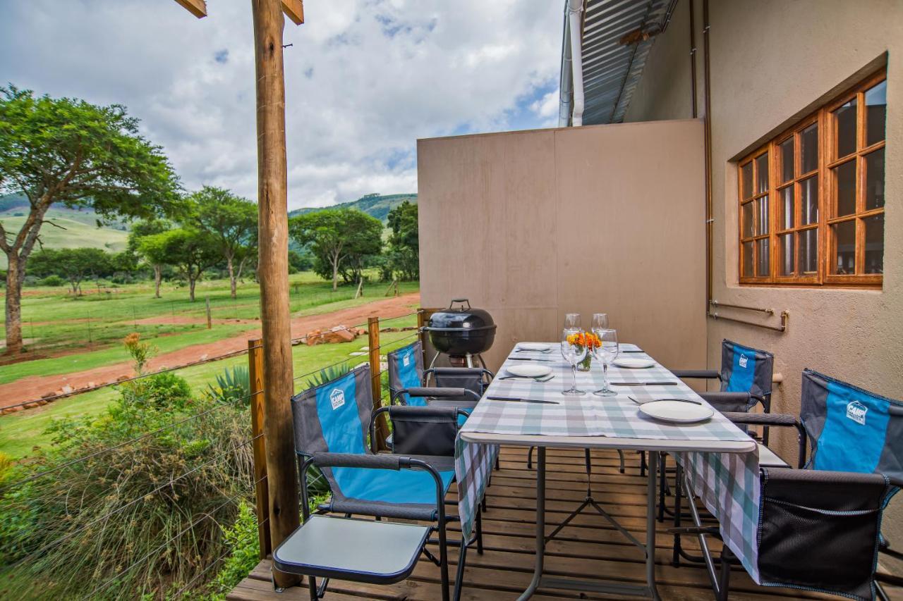Caracal Lodge Alkmaar Buitenkant foto